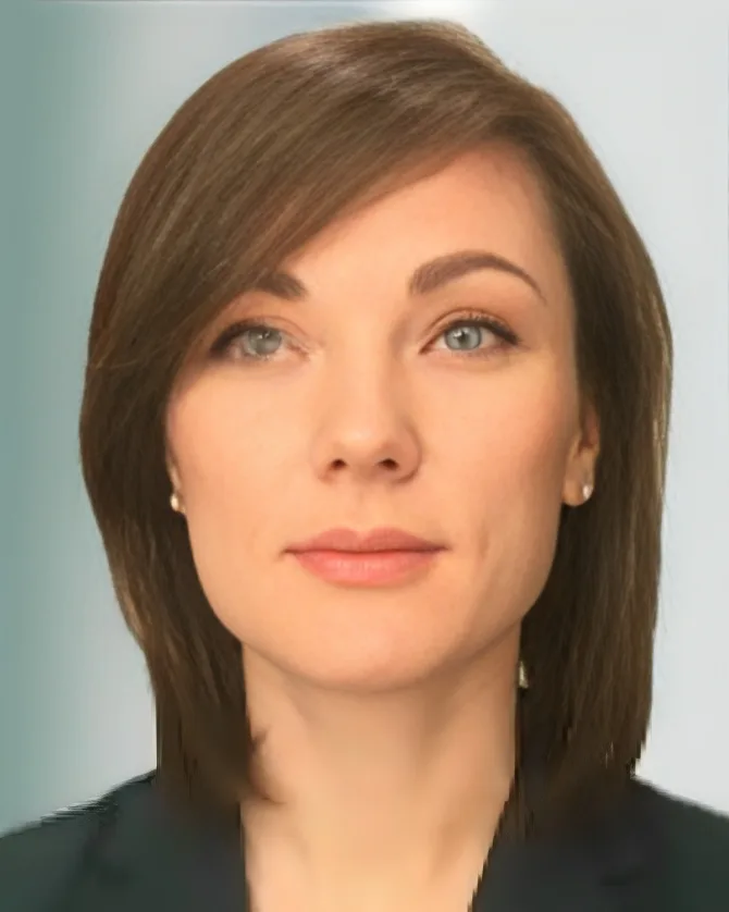 Romanets Anya, Finance, Canada