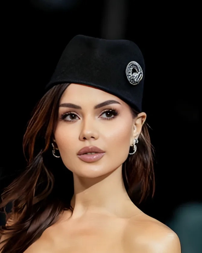 Curicheru Gabriela, Fashion, United Arab Emirates