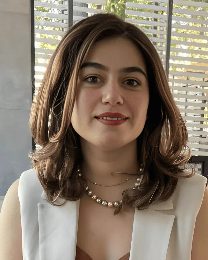 Gore Ecaterina, Образование, Франция