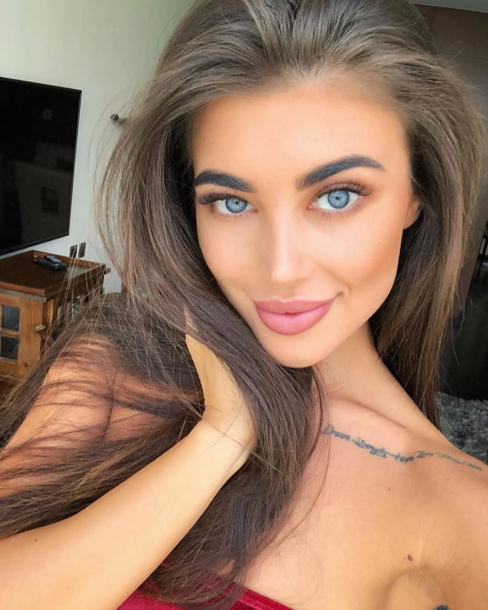 Nika Mariana, Model, United Arab Emirates