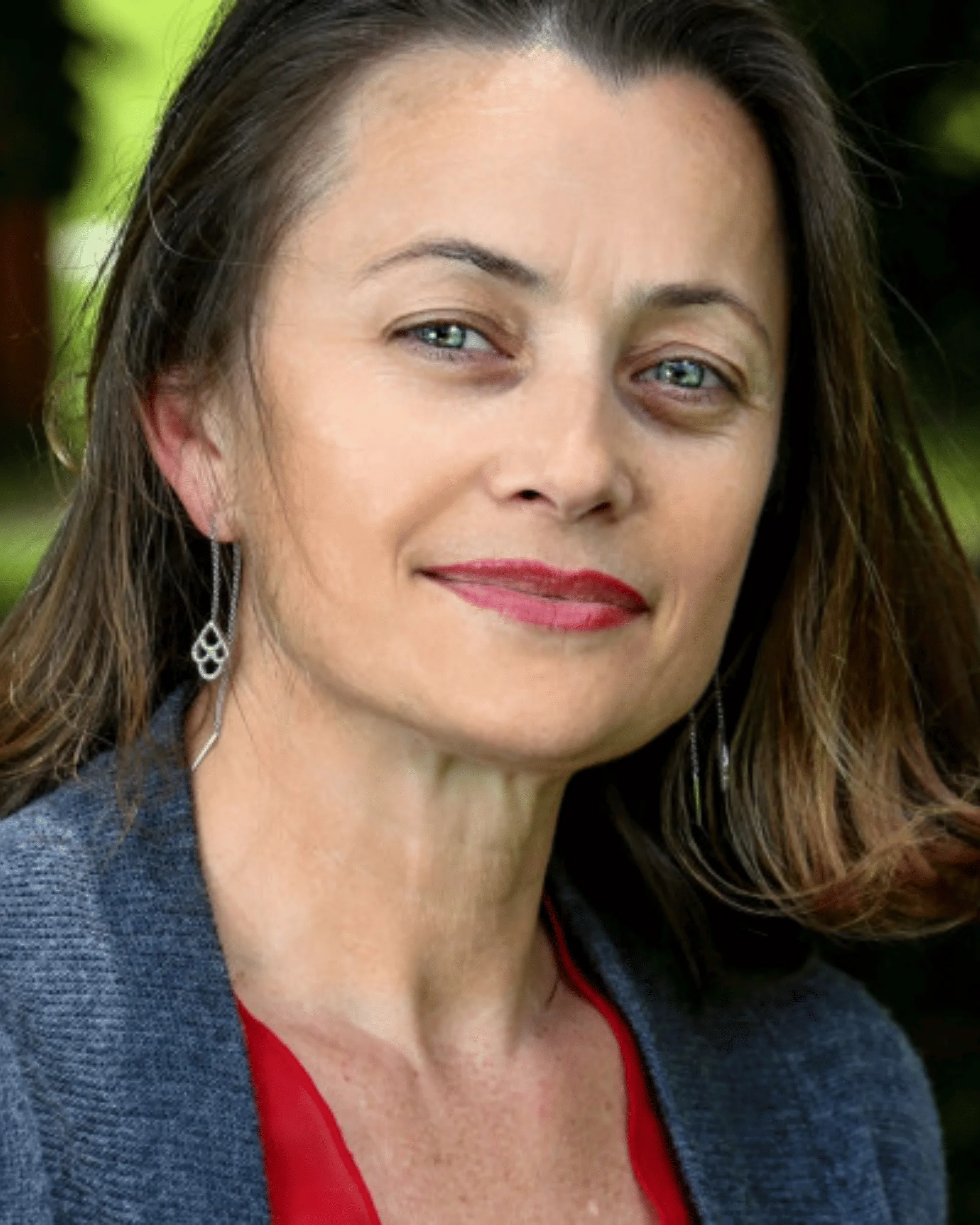 Donos Margareta, Журналистика, Франция