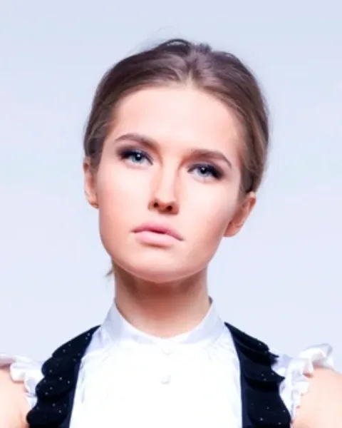 Shapovalova Antonina, Мода, Российская Федерация