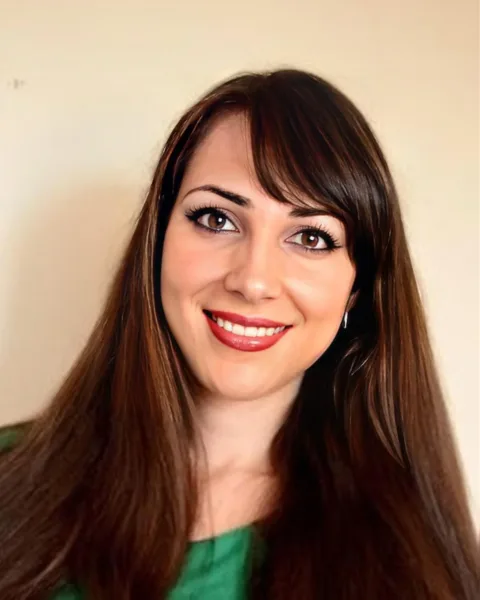 Averkieva Larisa, Administrație, Canada