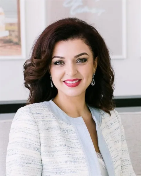 Bulbuc Marianna, Business, United Arab Emirates