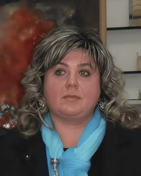Cemortan Voloșin Elvira, Art, Romania