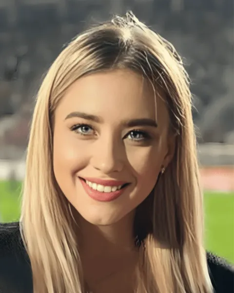 Cucoș Olivia, Journalism, Romania