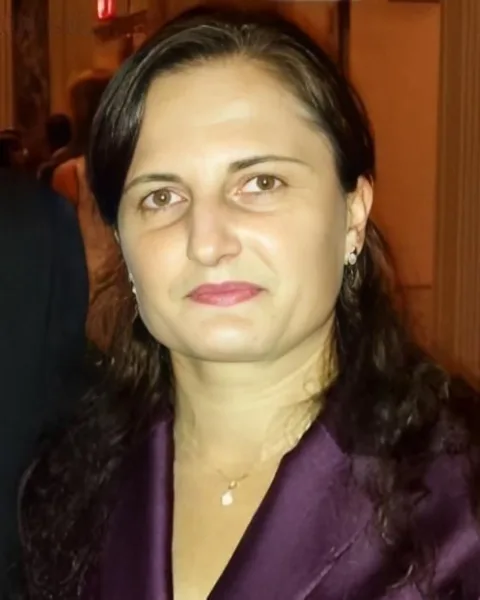 Flocos Elena, Internațional, Statele Unite ale Americii