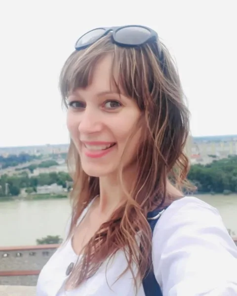 Gherța Elena, Administration, Austria