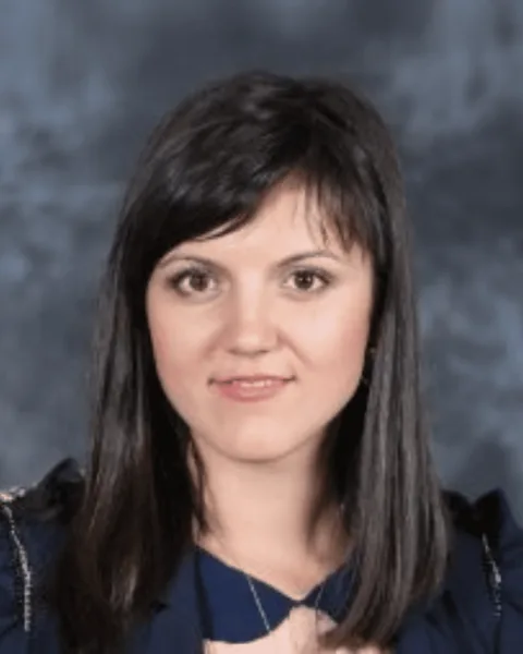 Lupan Silvia, Education, Romania