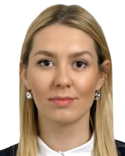 Martin Vladislava, Образование, Польша
