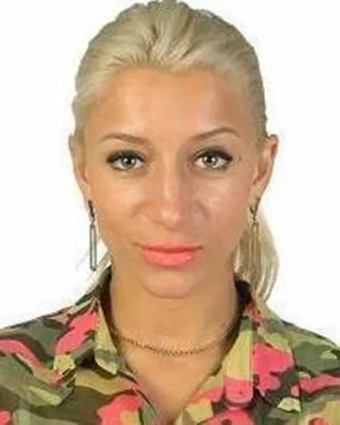 Matus Anna, Dans, Italia