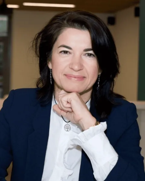 Miron Tatiana, Business, France