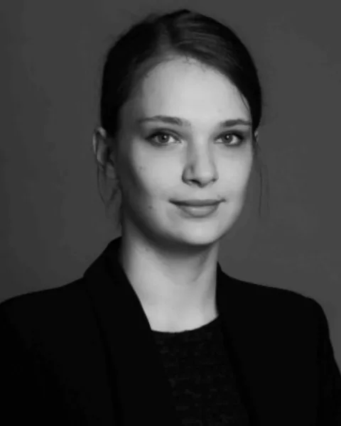 Moraru Diana, Бизнес, Великобритания