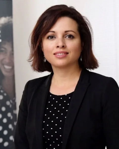 Nanu Zara, Технологии, Великобритания