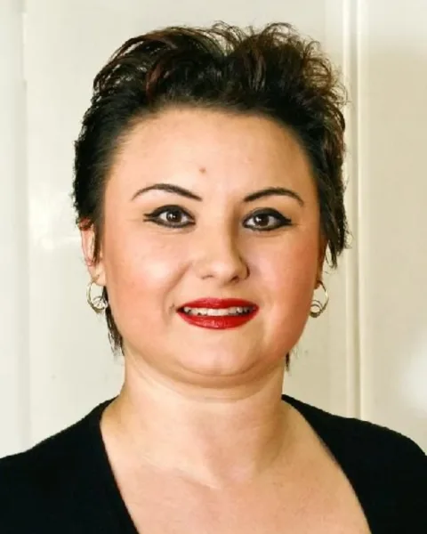 Rîmbu Elvira, Театр, Румыния