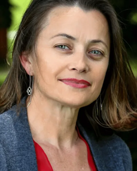 Donos Margareta, Jurnalism, Franța