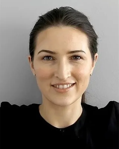Vameș Nadia, Искусство, Соединенные Штаты Америки