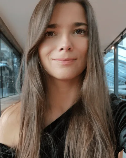 Verdeș Irina, Кинотеатр, Великобритания